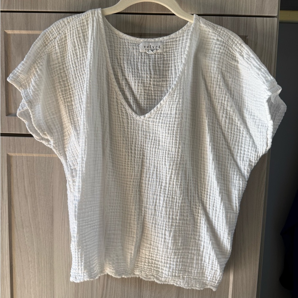 Velvet Women's White Textured Short Sleeve Top